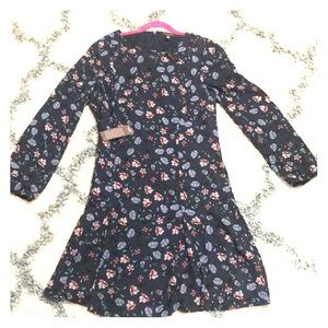 Brand new long sleeve print dress
